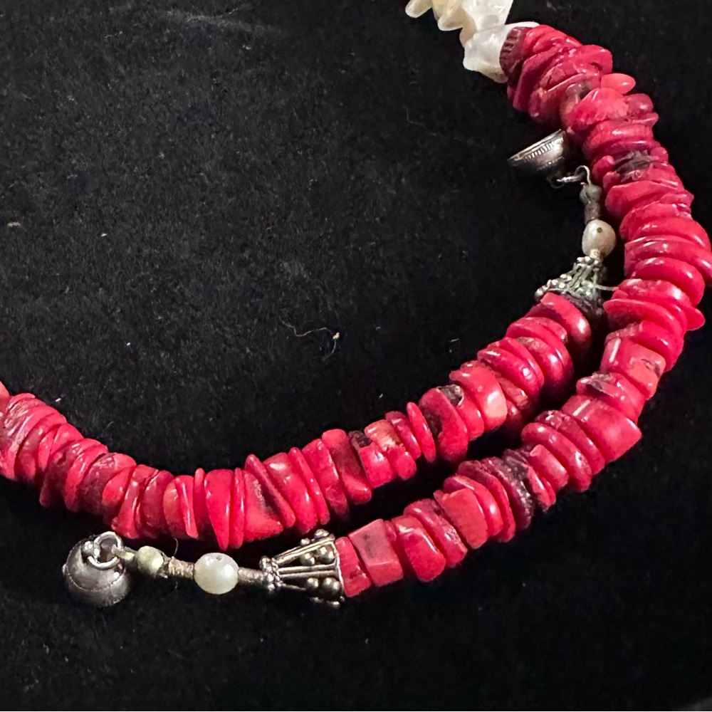 Chucky Statement Necklace 26” Long Red Coral Shells Pearls Magnetic Clasp - Picture 8 of 15